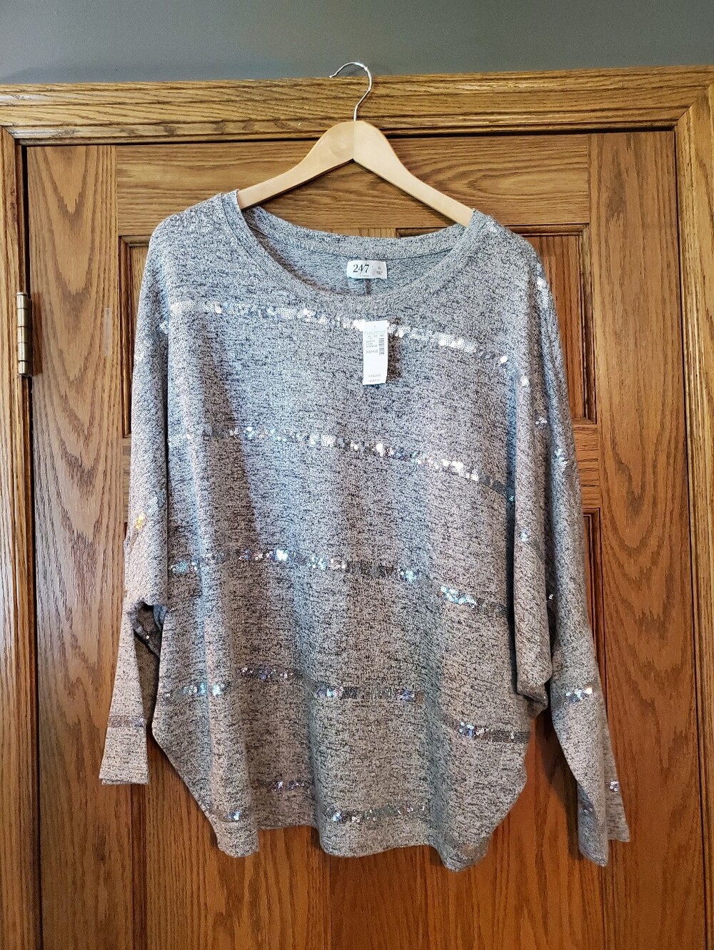 NWT Maurices 24/7 Dakota Sequin Striped Long Sleeve Dolman Top. Size XL.